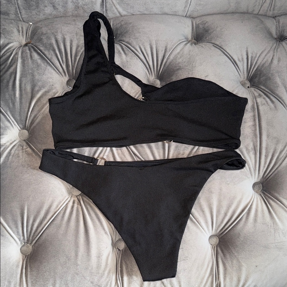 Black Bikini Set